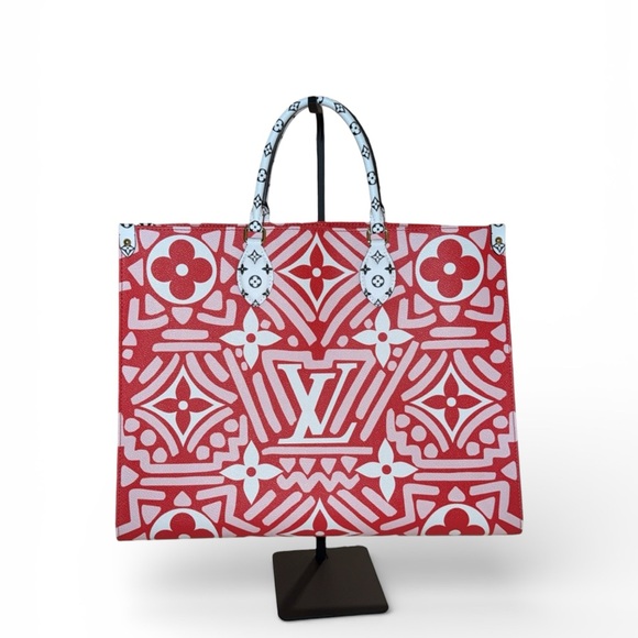 Louis Vuitton Handbags - Louis Vuitton OnTheGo GM Crafty Monogram *LIMITED EDITION/AUTHENTICATED*